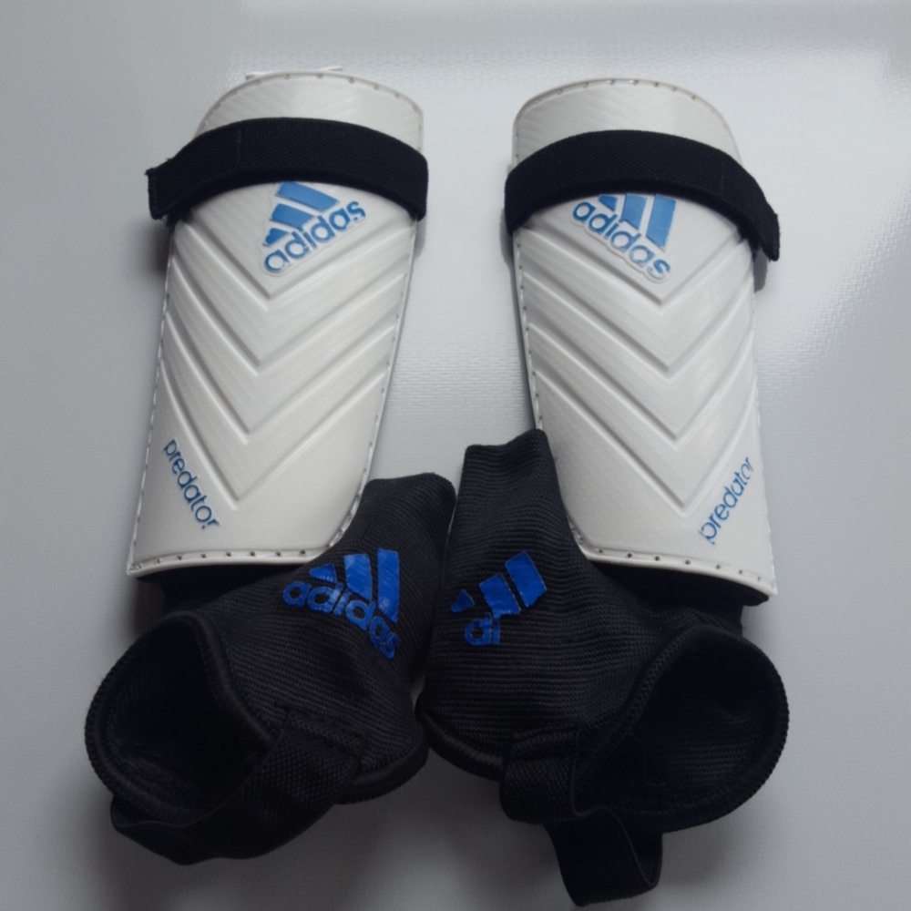 Excellent Pre Owned Adidas Predator Shin Guards